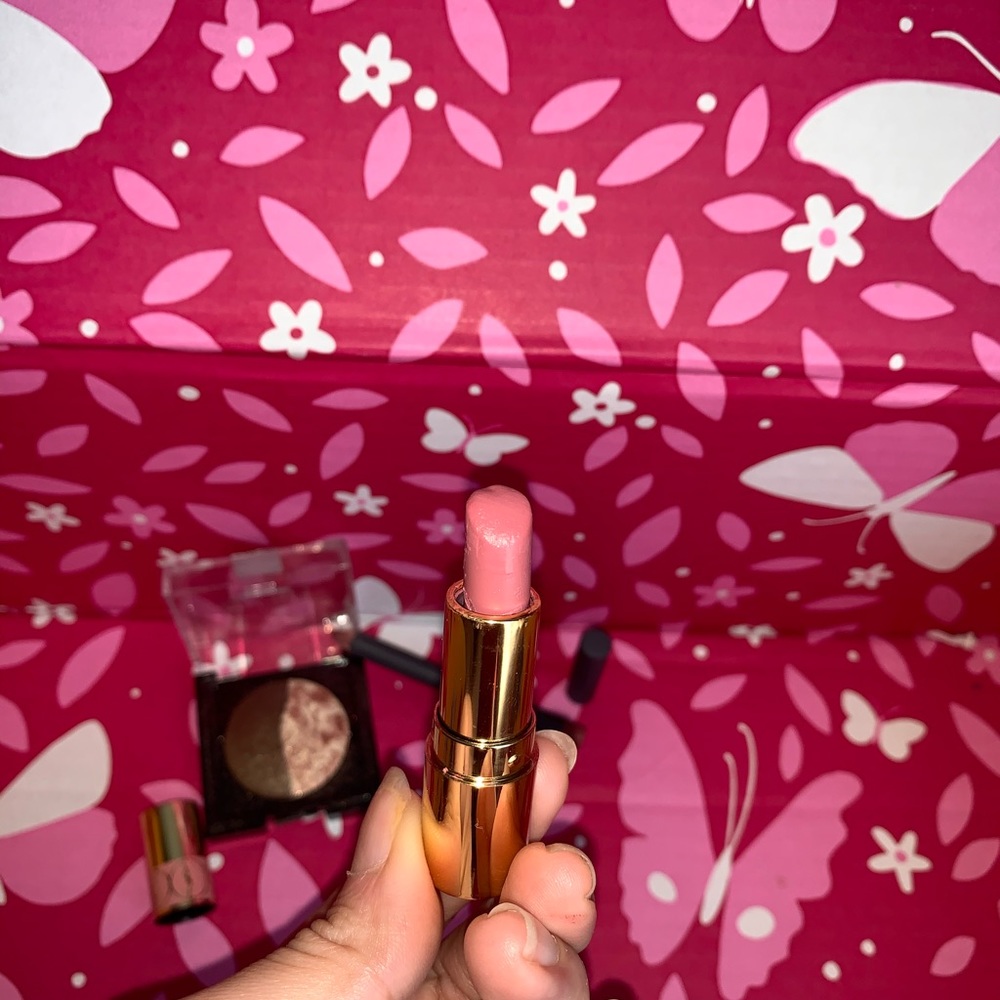 Mixed makeup bundle - Picture 6 of 7